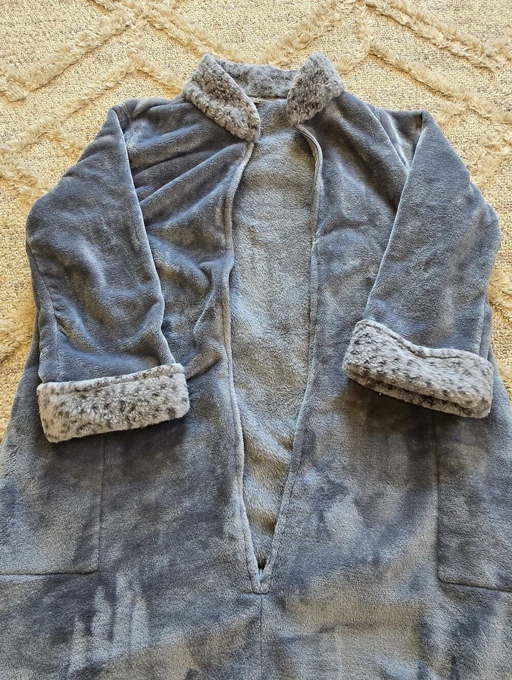 Natori Plush Lynx Mandarin Zip Lounger Robe - Soft Gray Cozy Animal Print XL